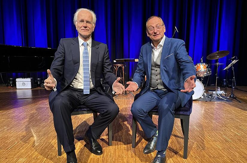 Flight Event betreute das Konzert von Harald Schmidt und Volker Heißmann als Lichtoperator. Wir sicherten professionelle Lichttechnik, präzise Umsetzung und reibungslosen Ablauf für Veranstalter, Künstler und Agentur.